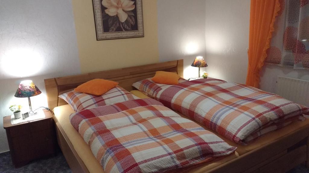 Antjes Ferienwohnung Flonheim Exterior foto